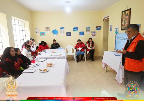 LOS CENTROS DE REINTEGRACIÓN SOCIAL DEL SEDEGES RECIBEN CAPACITACIÓN EN 