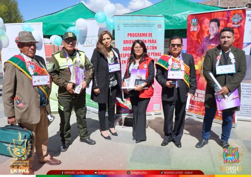 FERIA INFORMATIVA EN CONMEMORACIÓN AL DÍA MUNDIAL CONTRA LA TRATA Y TRÁFICO DE PERSONAS
