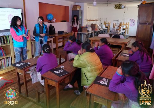 EL CRSPM RECIBE ORIENTACIÓN SOBRE LA EDUCACUÓN EN SALUD SEXUAL MEDIANTE TALLER DE MÉTODOS ANTICONCEPTIVOS