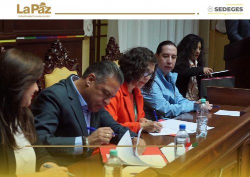 TRES CONVENIOS SERÁN LA CLAVE PARA PROTEGER A NIÑAS, NIÑOS Y ADOLESCENTES EN SITUACIÓN DE VULNERABILIDAD. EL GOBIERNO DEPARTAMENTAL FIRMÓ ACUERDOS CON ALALAY, EDUCO Y ALDEAS INFANTILES SOS.